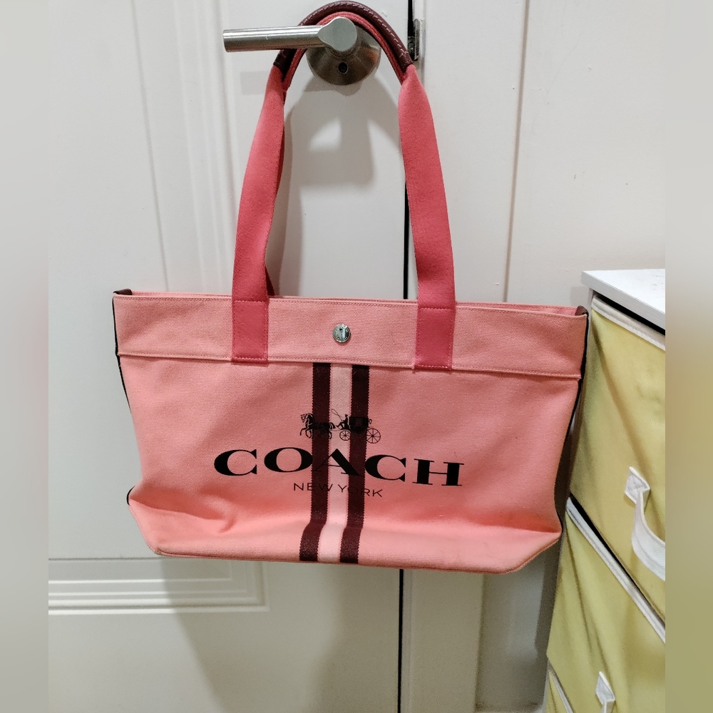 Coach Shoulder Bag
